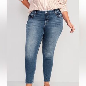 Old Navy Women’s Mid-Rise Rockstar Super Skinny Dark Wash | Size 20